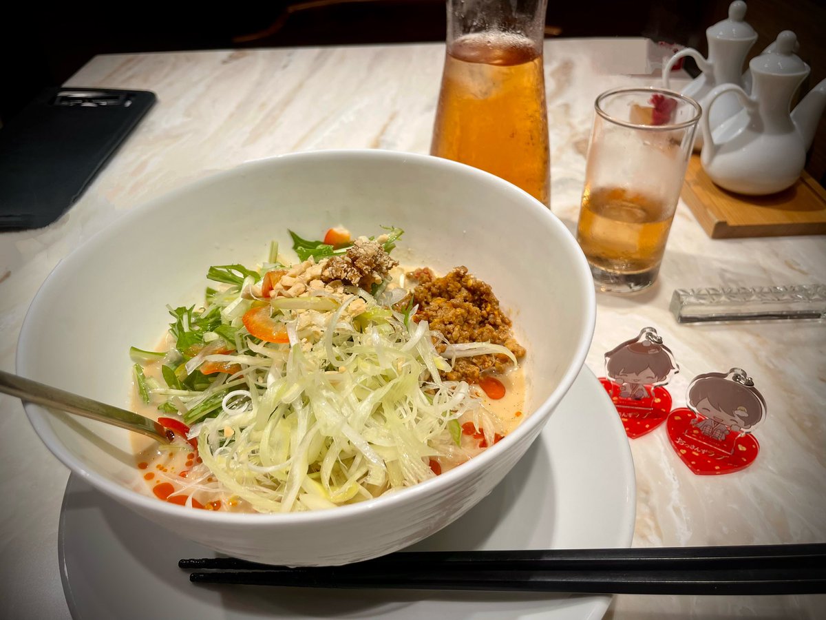 フォロイーさんから教えてもらったお店の冷やし豆乳担々がめちゃ麺美味しかった…
（見た目以上のボリュームだった🍜