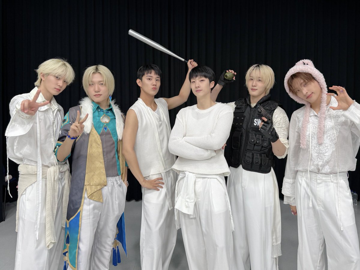 P1H_official's tweet photo. [📸] 250702 P1Harmony 8th Mini Album [DUH!] 발매 기념 팬 사인회

#P1Harmony #피원하모니 #P1H #DUH https://t.co/vZjZLI9v4M