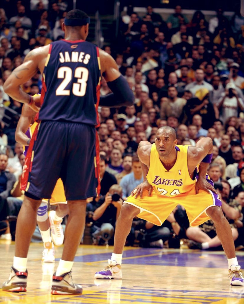 Lebron and Kobe are both great but It’s not a question who had the tougher road in their respective conferences and in the most respected and toughest era. 

KOBE Playoff stats from the 2001 playoffs til the end of the 2010 Playoffs: 

148 Games 29PPG| 5.7Reb| 5.4Ast| 1.5Stl