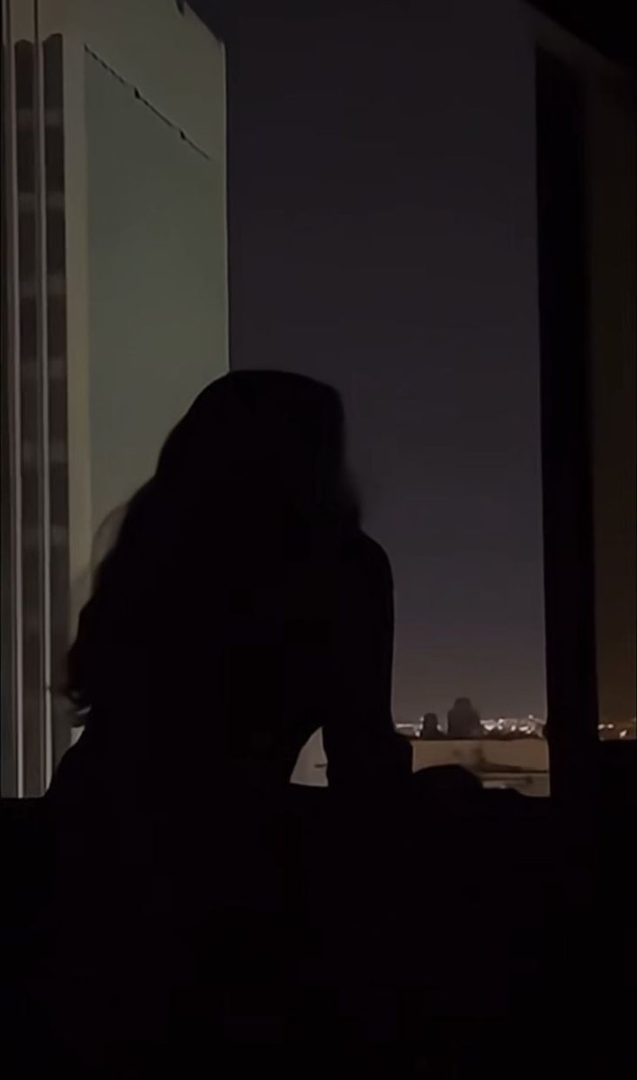 ㅤ

ومَا فائدة علاقتي بك ، ڪَوني ڪَالجارِ اَلثامن
 حتى الوصيه لم تشمَله
♥️🎻 

ㅤ