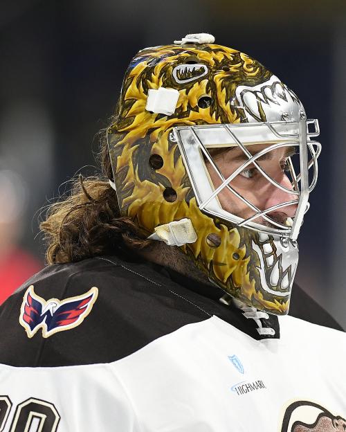 NHL Free Agency Alert 🚨 | UFA Signing! 📝 

The Senators have signed UFA (G) Hunter Shepard to a 1-year contract.

Cap Hit AAV | $775K 
Total Contract Value | $775K
Term | 1 Year

24/25 Team 🏒 | #AllCaps 

#NHL #NHLNews #NHLFreeAgency #NHLFreeAgentFrenzy #HockeyTwitter
