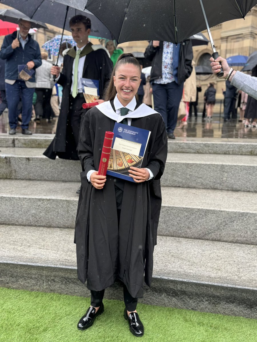 MissCoubroughPE's tweet photo. Master of Arts with Honours in Physical Education 🎓

16 year old me is in complete disbelief… https://t.co/zQX8b1fYL3