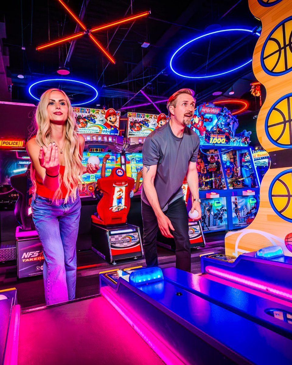 Level up your date night at Lucky Strike Miami, where games, laughs, and neon-lit memories are always on tap. 

📍 Lucky Strike, Miami Worldcenter