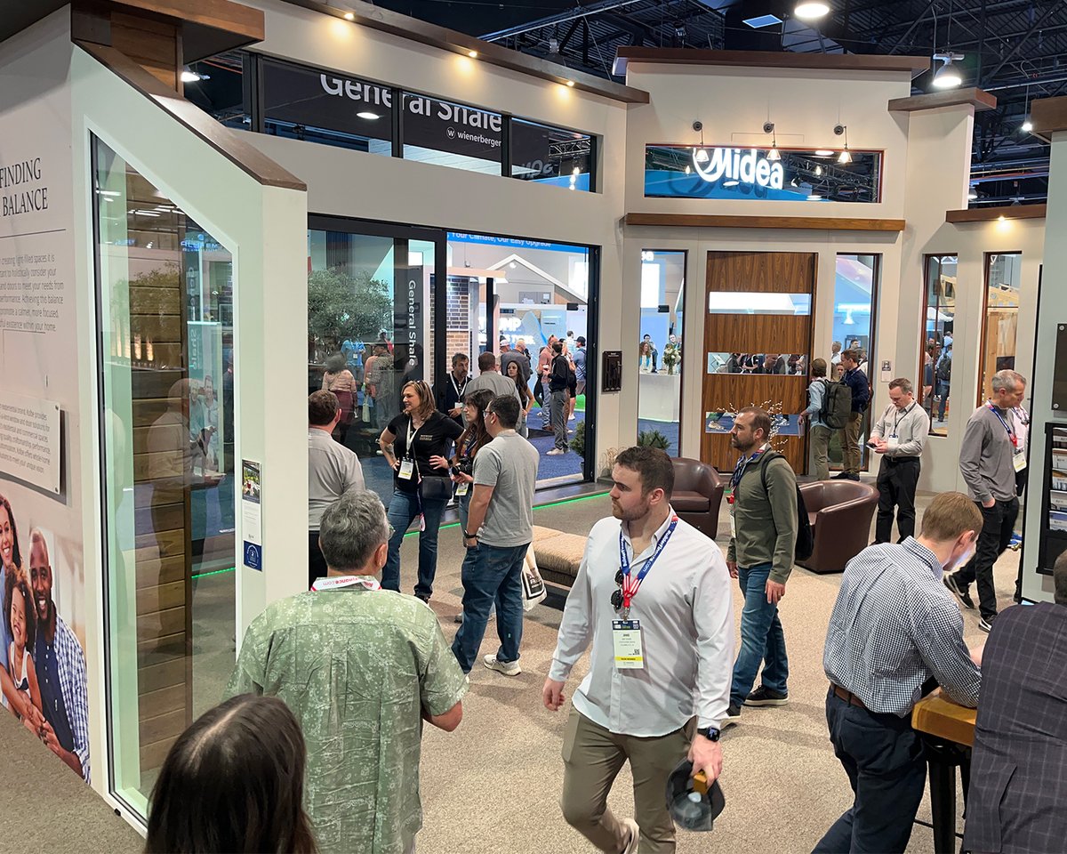 Make a <a href="/FacadesPlus/">Facades+</a> event or <a href="/TradBldgShow/">Traditional Building Conference</a> part of your upcoming trade show plans! Kolbe Team Members have several exciting appearances scheduled through the fall: 

zurl.co/UqMZy