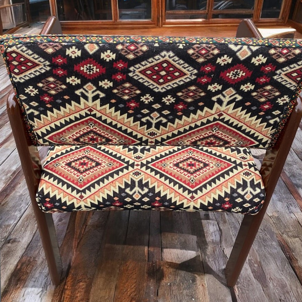 "I’ve just upholstered this chair, used Old Master’s American Walnut Wiping Stain on the wood part and I am loving it 🥰.
The chair is perfect for any space.... It combines style, function, and cultural heritage in one stunning design." 

📷 l8r.it/CQtY