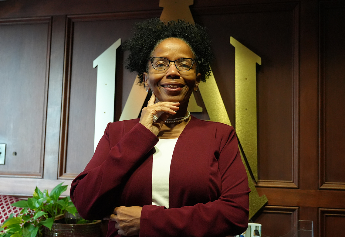 AAMU_Alumni's tweet image. Freddie Gambles, Sr. Exec. Asst. to Pres. Wims, celebrates 26 years at AAMU with a gift to the 150th Anniversary Campaign. “AAMU has given so much to so many, including me.” Her legacy spans generations AND she’s investing in its future. #AAMU150 #BulldogBuilt #WeAreAAMU
