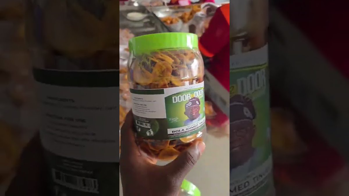 nairaland's tweet photo. 2027: Tinubu's Team To Share Branded Plantain Chips (Video) https://t.co/P4VoSON6bV https://t.co/EYgr24E6Wz