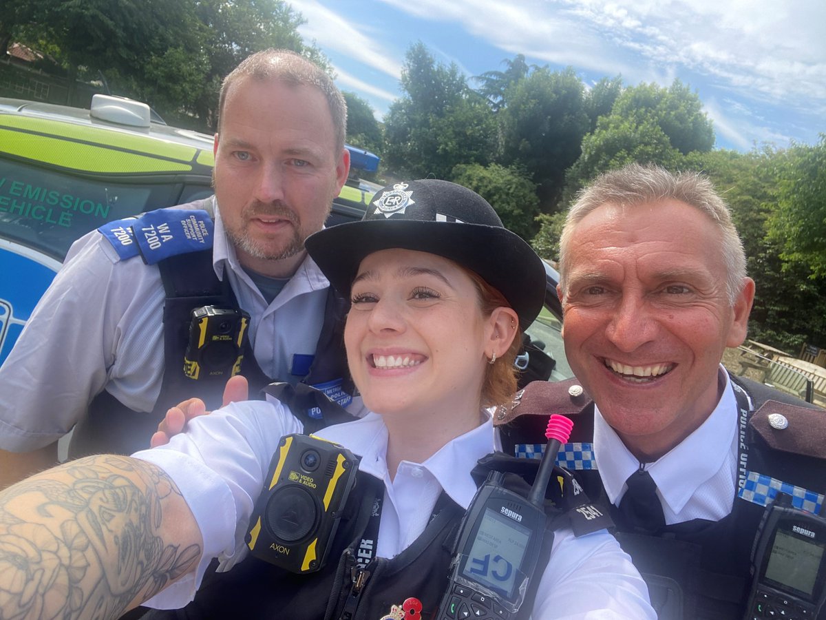 Yesterday we attended a local school discussing What do police do, how to stay safe and how to contact police if needed. The children loved learning about the  equipment police use in day to day life and sitting in our marked vehicle! There was so many bright and curious minds 🚔