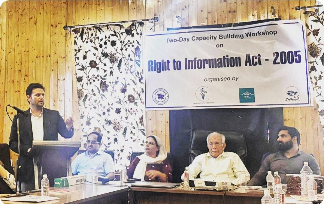 Naveedbukhtiyar's tweet photo. Day 2  : Truly overwhelmed by the gracious presence of Shri Wajahat Habibullah, former Chief Information Commissioner, and Adv. @SafinaMBaig, Chairperson, District Development Council Baramulla. Their leadership and dedication to public service are truly inspiring. https://t.co/ZEm7GnllYu