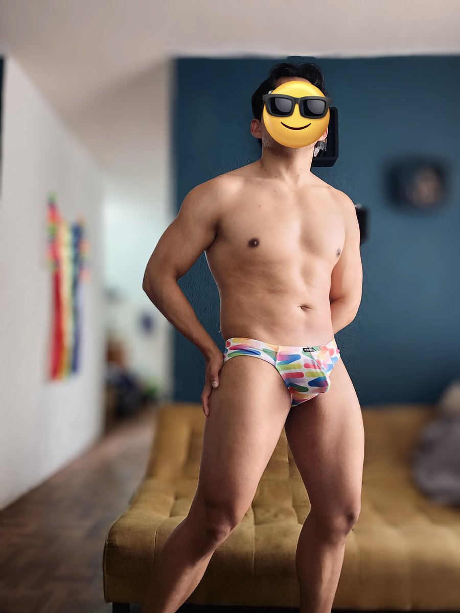 Esta nada más porque se me ven bien ricas mis piernas 😛

Excelente miércoles.