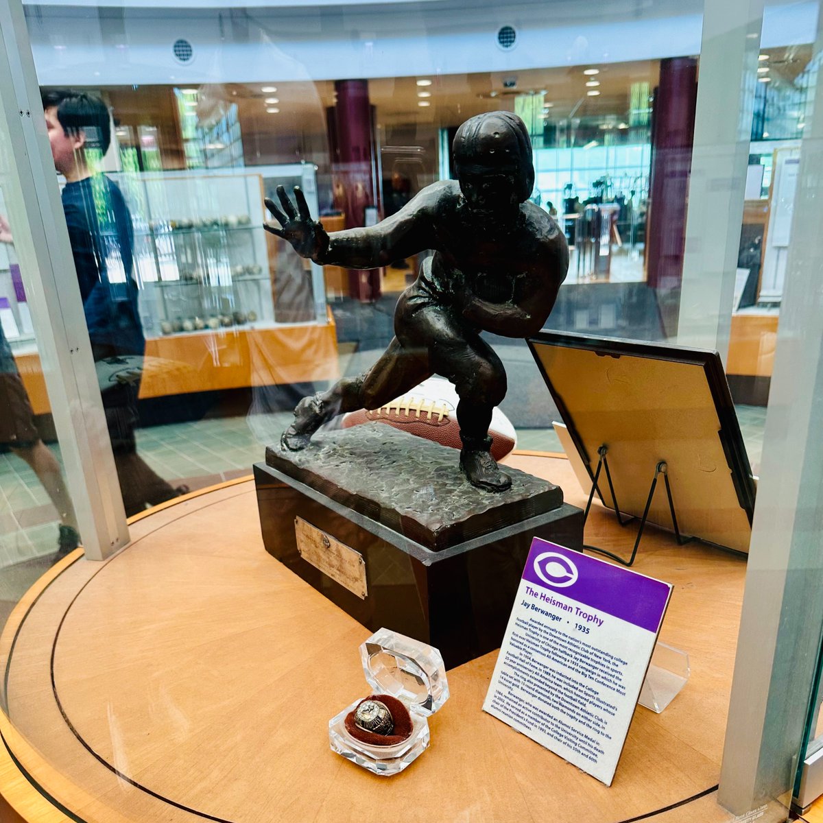 Yamin Jothi (@yaminjothi) on Twitter photo Had an amazing visit to <a href="/UChicagoFB/">UChicago Football</a>! Really appreciate <a href="/Coach_J_Nelson/">Coach Jason Nelson</a> for setting it up, and <a href="/Coach_Karlson/">Erik Karlson</a> for the tour of the athletic facilities and for sharing program’s history and culture. Very cool to see the first ever Heisman trophy!
<a href="/CoachMMJohnson/">Coach Mitch Johnson</a> <a href="/CoachK_UChicago/">Craig Knoche</a> Had an amazing visit to <a href="/UChicagoFB/">UChicago Football</a>! Really appreciate <a href="/Coach_J_Nelson/">Coach Jason Nelson</a> for setting it up, and <a href="/Coach_Karlson/">Erik Karlson</a> for the tour of the athletic facilities and for sharing program’s history and culture. Very cool to see the first ever Heisman trophy!
<a href="/CoachMMJohnson/">Coach Mitch Johnson</a> <a href="/CoachK_UChicago/">Craig Knoche</a>