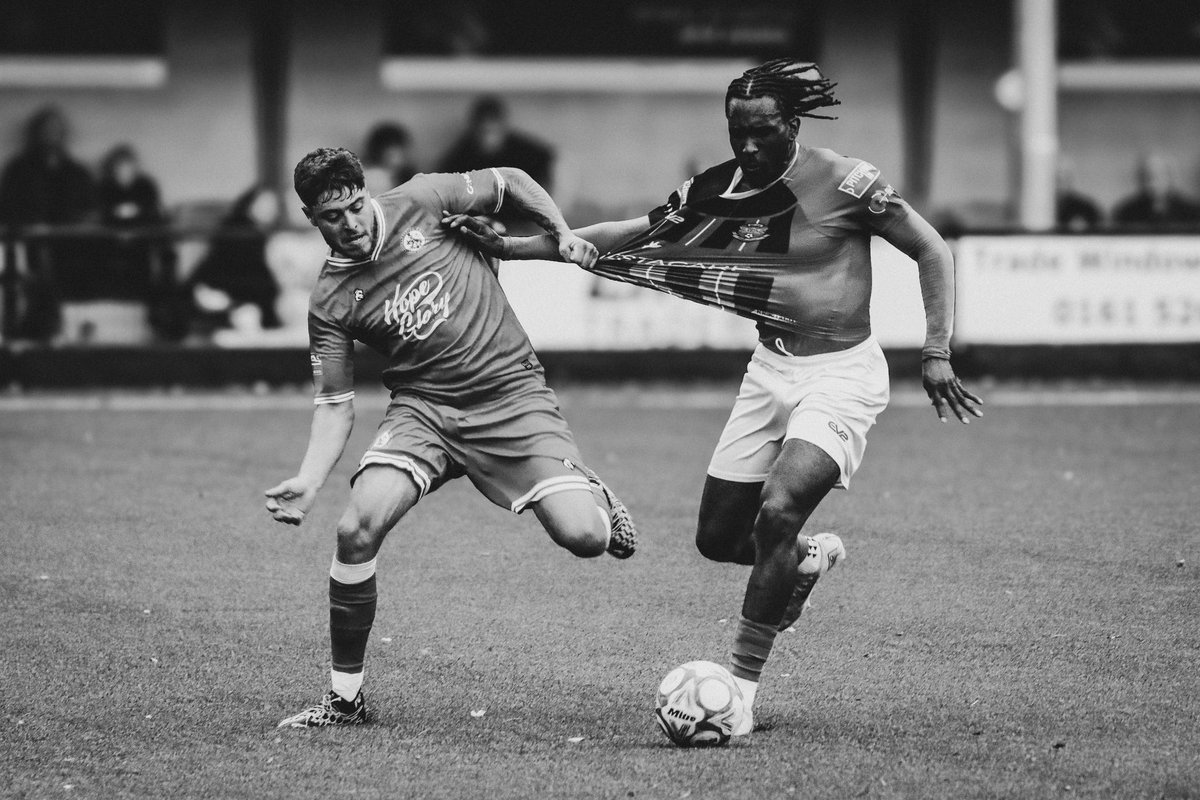 Jamie_Ross03's tweet image. 📸 We back! So good to be back with @AvroFC last night to start another season with a 1-1 draw away to @ChaddertonFC. New set up for the season ahead looking to make it a good one 🙌