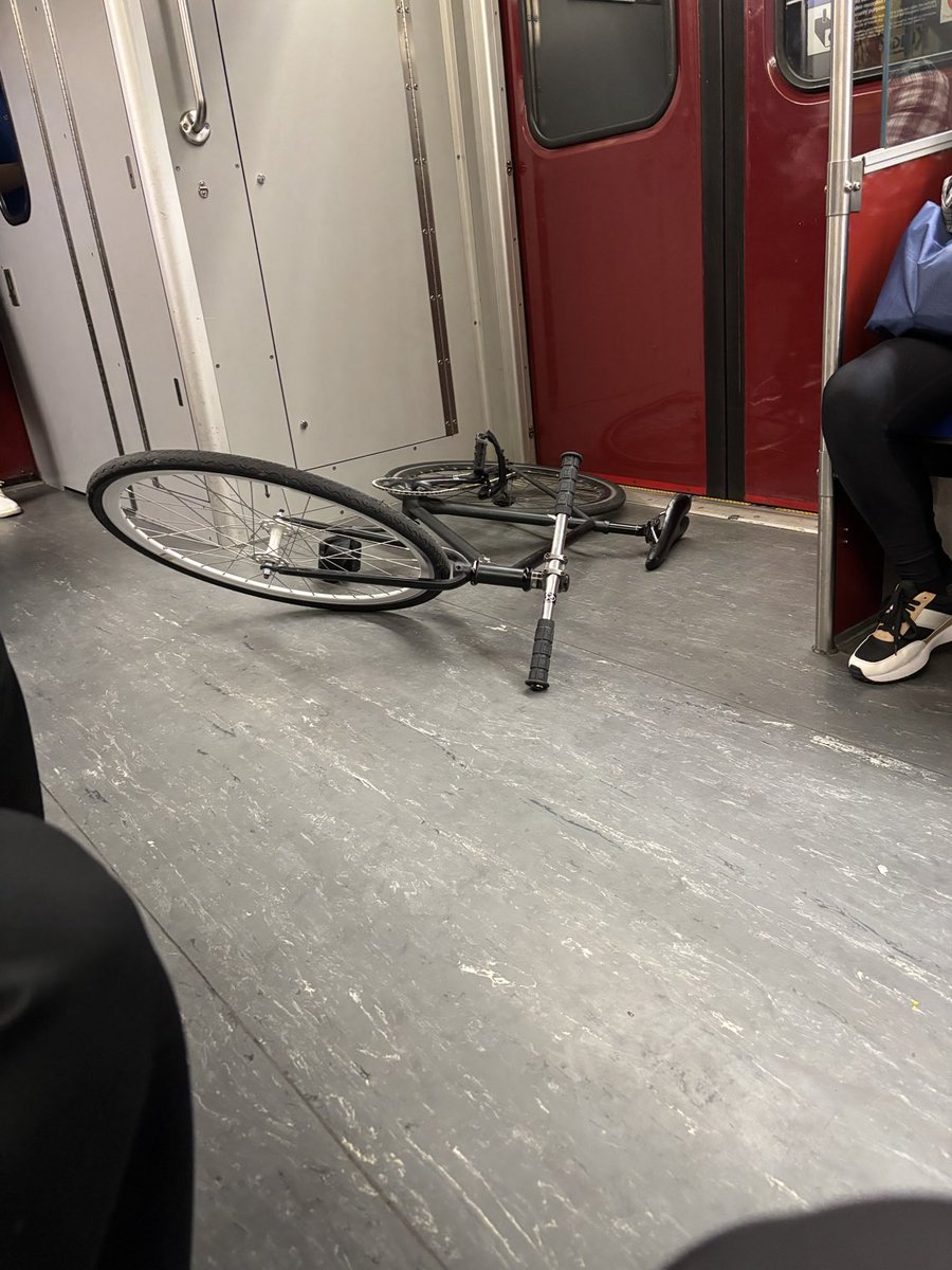 @WalkLAB.TO tweet media