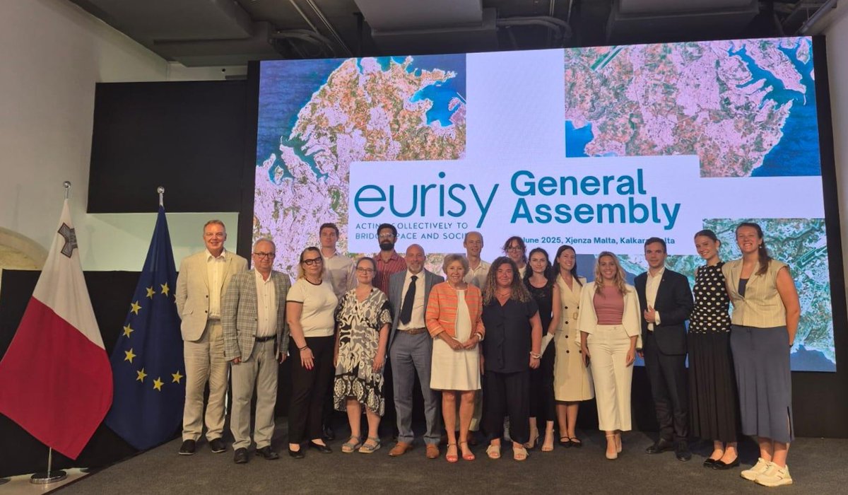 On June 30th, Eurisy held its General Assembly.

We were pleased to see the community come together once again, and especially to officially welcome back the Northern Ireland Space Office as a member of Eurisy!