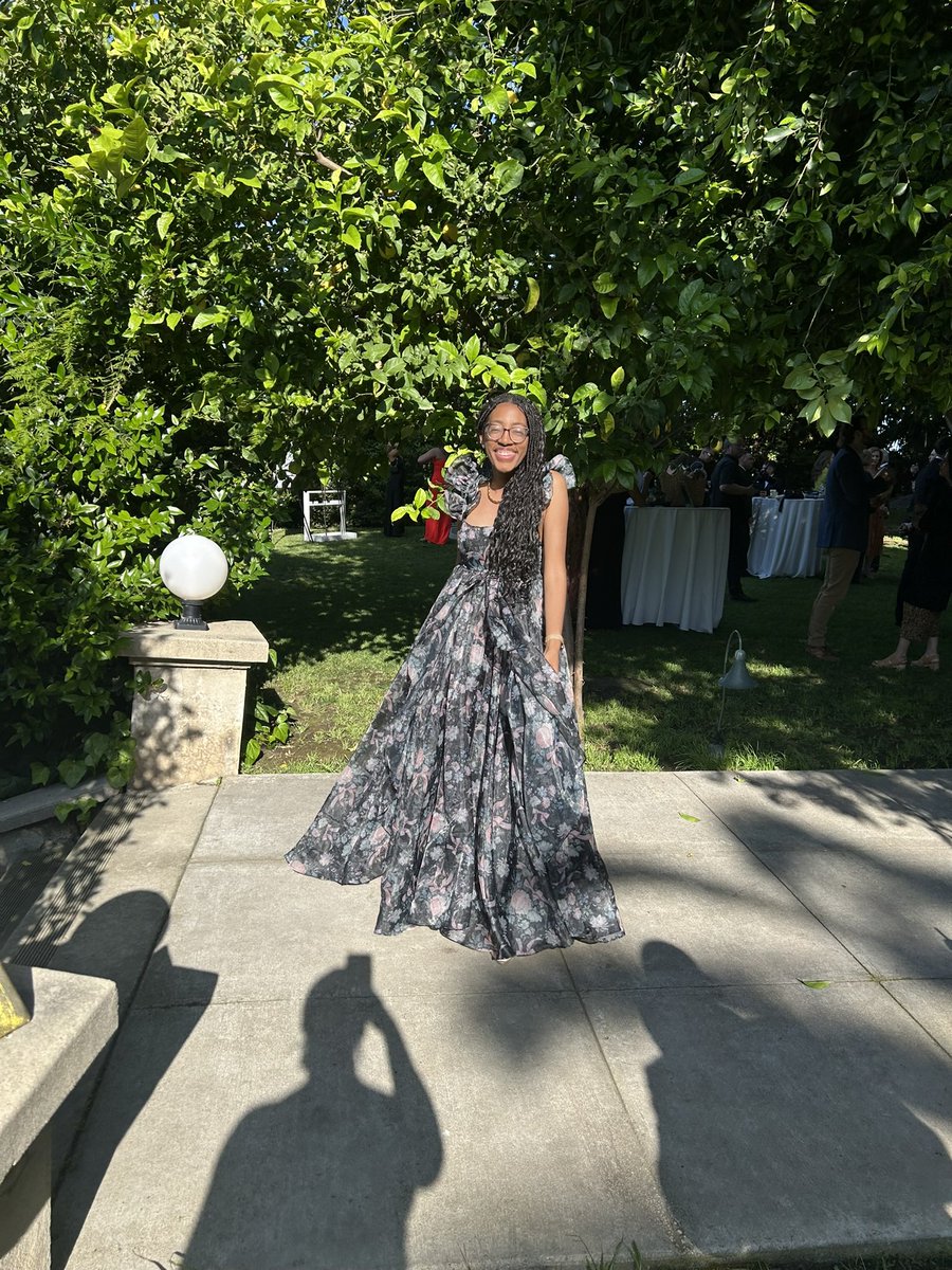 Hi friends! I miss my Twitter family! Coming back to this thread with an update… I have been promoted to Associate Professor with tenure! ✨ #tenuretrackjoy