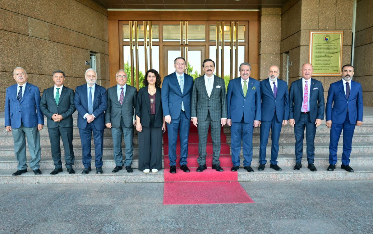 Halkların Eşitlik ve Demokrasi Partisi (DEM Parti) Eş Genel Başkanı Sayın Tuncer Bakırhan ve DEM Parti heyetini Birliğimizde ağırladık. Nazik ziyaretleri için teşekkür ederiz.