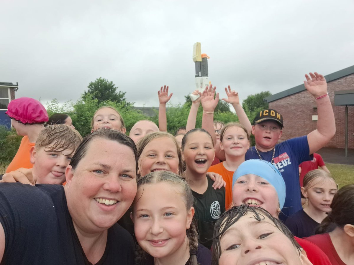 Wet n wild Wednesday, penguins had so much fun!