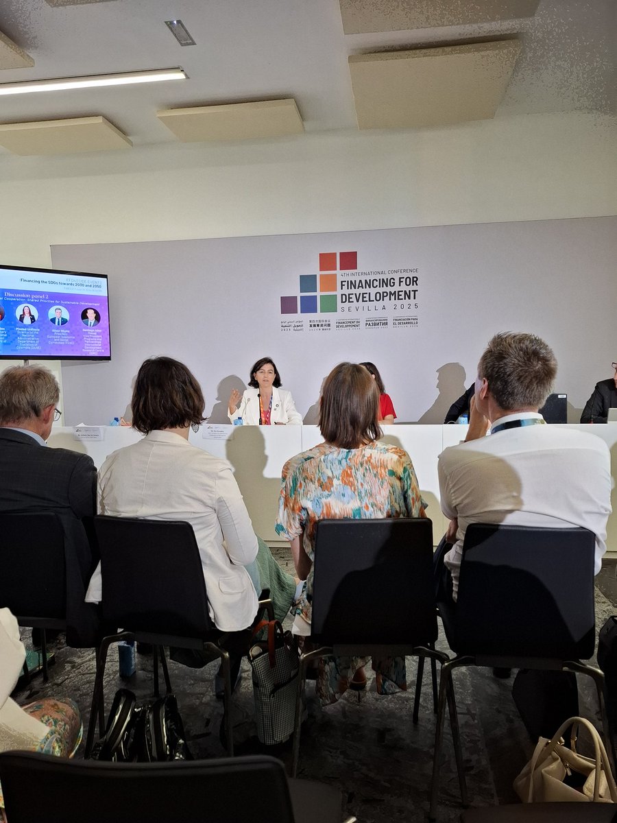 Cooperación Española (@cooperacionesp) on Twitter photo 📍 La Conferencia #FfD4 de Sevilla persigue alcanzar la financiación necesaria para cumplir con #Agenda2030
La secretaria de Estado de Cooperación Internacional <a href="/Eva_Granados/">Eva Granados Galiano 🌹</a> apoyó dos eventos sobre #ODS
🟢 Financiacion y Hambre Cero
🔵 Informe del Desarrollo Sostenible 2025 📍 La Conferencia #FfD4 de Sevilla persigue alcanzar la financiación necesaria para cumplir con #Agenda2030
La secretaria de Estado de Cooperación Internacional <a href="/Eva_Granados/">Eva Granados Galiano 🌹</a> apoyó dos eventos sobre #ODS
🟢 Financiacion y Hambre Cero
🔵 Informe del Desarrollo Sostenible 2025