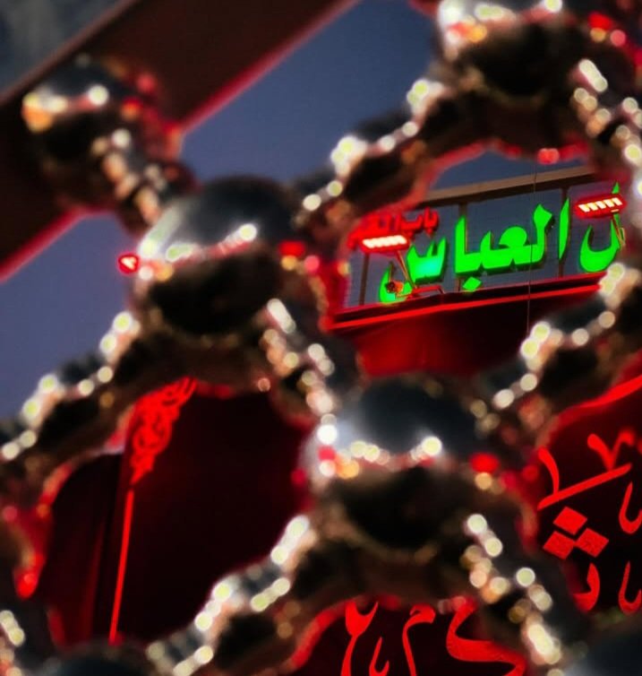 mnjj313's tweet photo. ليلة السَابِع.. تَشعُر بالوِحدَة، كأنّك بِلا عائِلة، و إنَّ الكَون بأكمَلِه قد تخلّى عنك، و تَرَكَكَ باكيًا في وَحشَة، و كأنّ العالَم قد أدارَ ظَهرهُ بِلا رَحمَة. نحن أيتام العبّاس!.

#ليلة_العباس https://t.co/gUt0P5A3cl