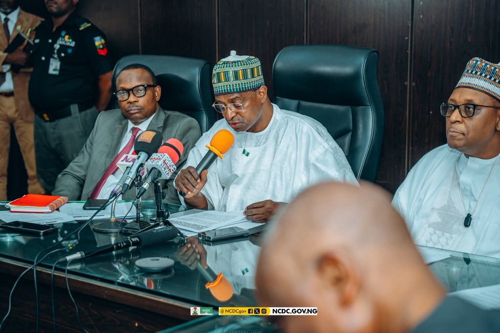Yesterday, Nigeria officially inaugurated the Ministerial Advisory Committee for the planning of the 5th Global High-Level Ministerial Conference on Antimicrobial Resistance (AMR) – coming to Abuja in 2026.
#AMRNigeria #HLMC2026 <a href="/Fmohnigeria/">Federal Ministry of Health, NIGERIA</a>
