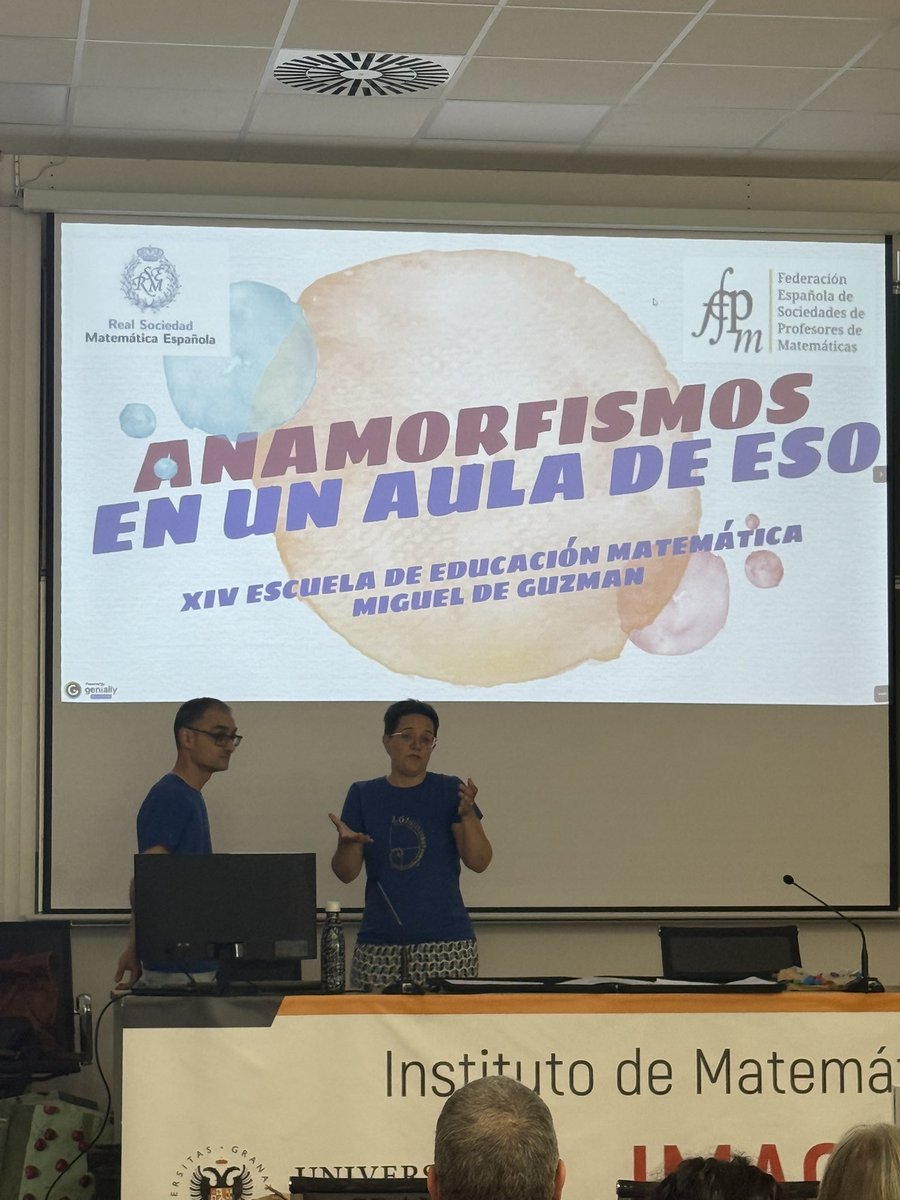 RealSocMatEsp's tweet photo. Taller “Anamorfismos en un aula de ESO” 
Impartido por Alba Blasco Estrada  @albablasco y Josep Costa Riu @cr_josep del Instituto Quercus (Sant Joan de Vilatorrada

#XIVMdG
@fespm_es https://t.co/4xVM2CKQFr