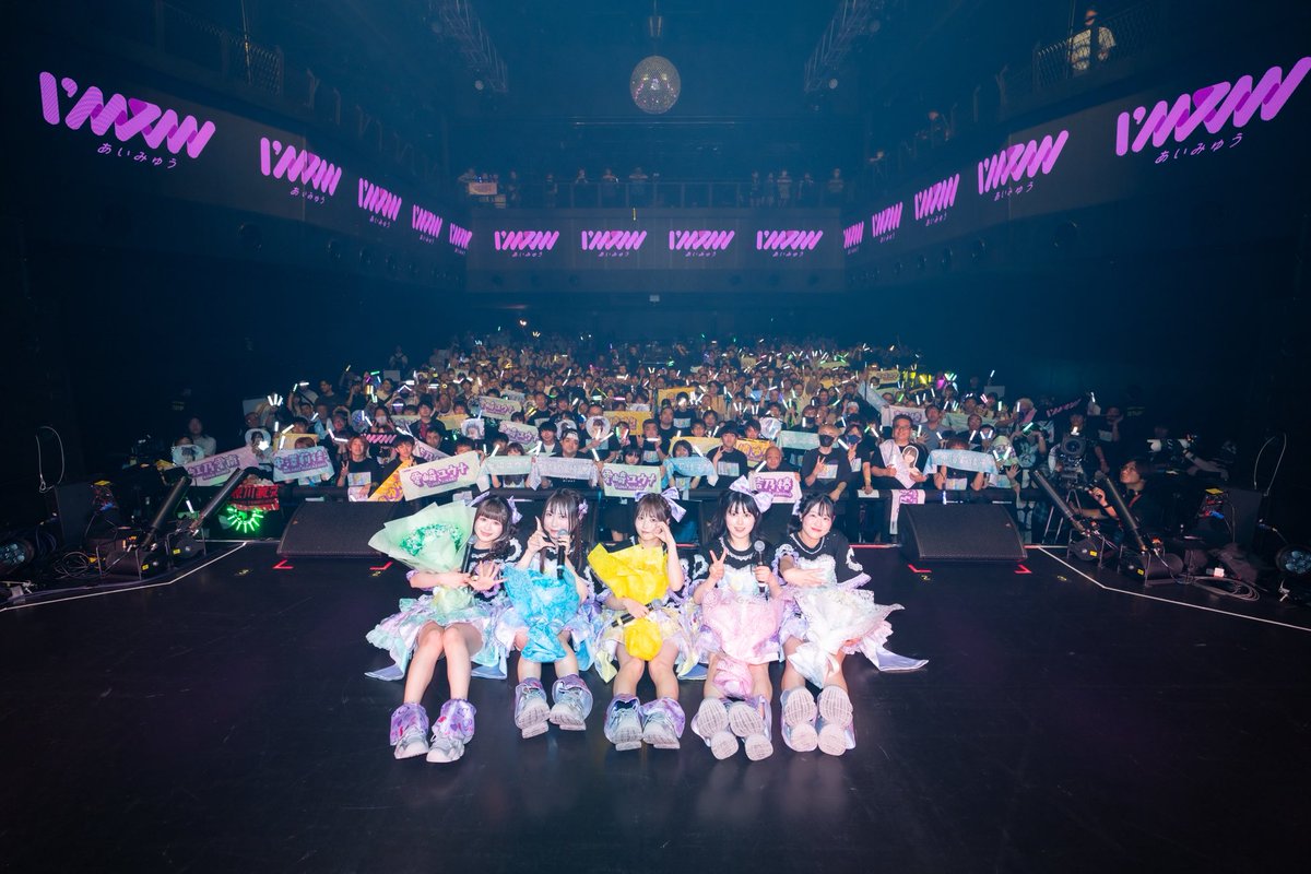 imew_official's tweet photo. 【満員御礼】

#あいみゅう0702zeppshinjuku 

デビューから4年、誰一人欠けることなく、この5人で走り続けてきました。

結成当初からの目標であったZepp でのワンマンライブ、今日こうして最高の皆さんと迎えられて、無事終えることができました‼️

I'mew（あいみゅう）に携わっていただいた、すべての皆様に感謝です💟

🤍🩷💛🩵💚