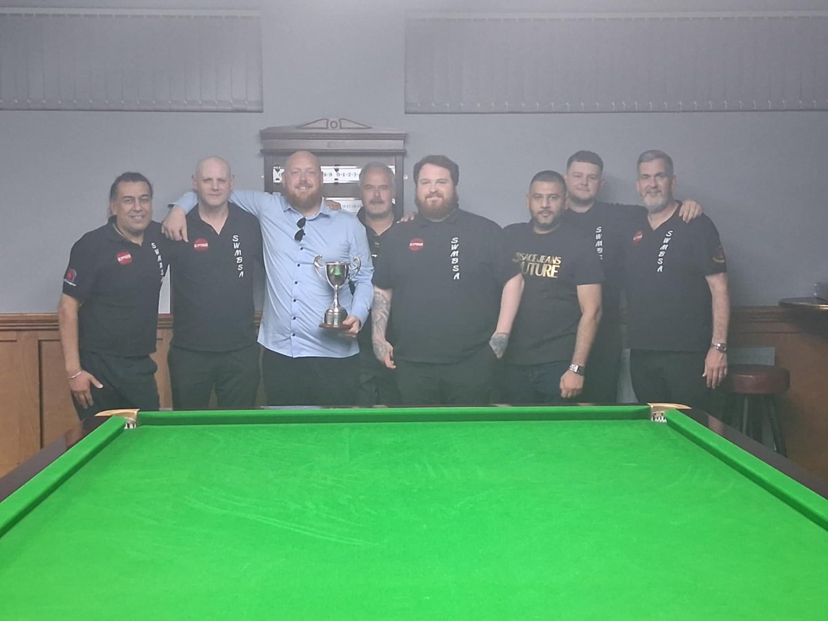 ✍️ STAFFORDSHIRE &amp; WEST MIDLANDS BILLIARDS &amp; SNOOKER ASSOCIATION 'A' WIN 2025 ENGLISH LEAGUE SNOOKER CHAMPIONSHIP 🏆

SWMBSA ‘A’ defeated SWMBSA ‘B’ 3-1 to win the national championship title at the Landywood Snooker Club.

Read more 👇

epsb.co.uk/staffordshire-…

#EnglishSnooker