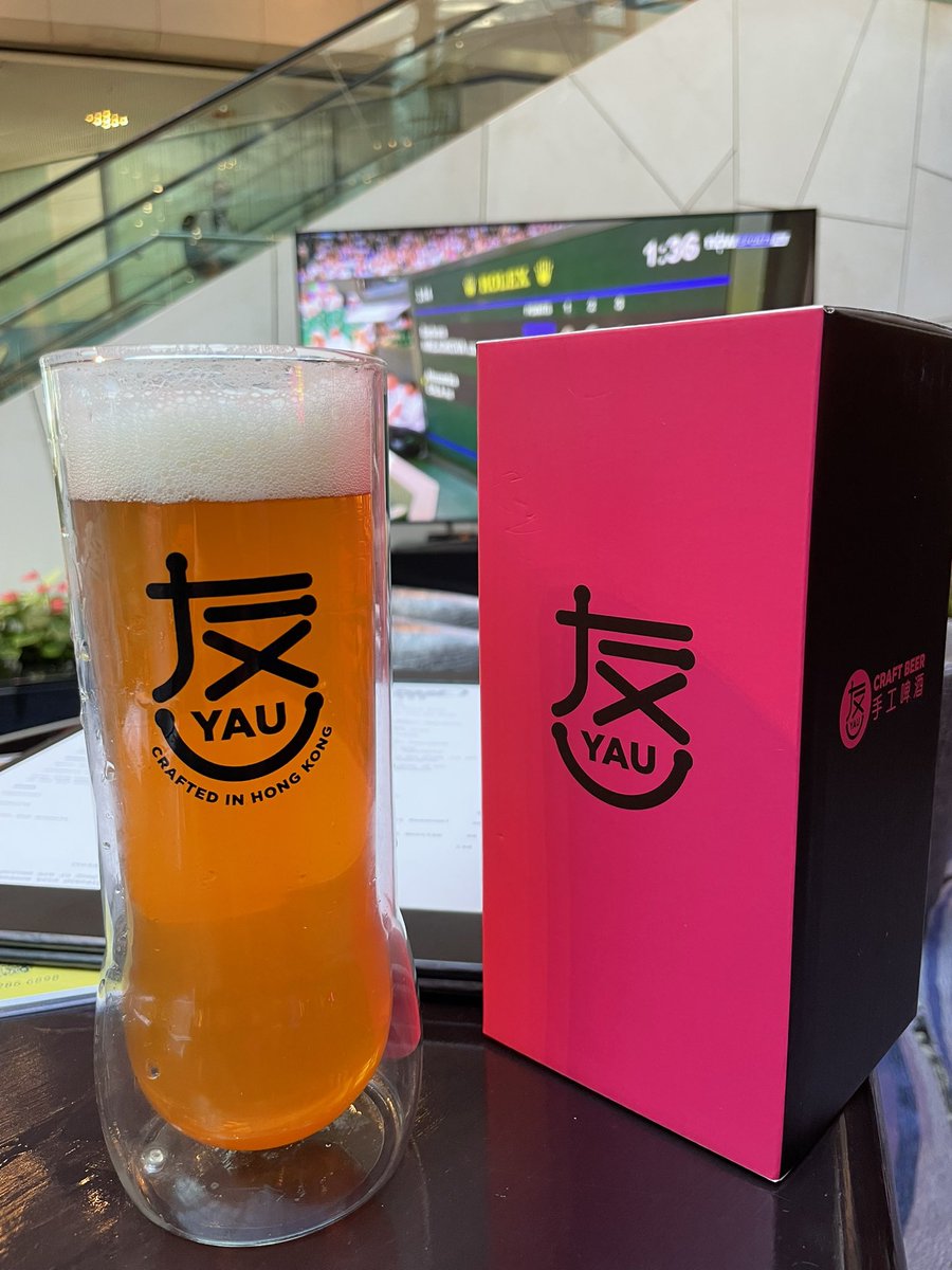 BacktheZhorse's tweet image. Hey there Hong Kong. Told the bartender I liked the beer glasses and he gifted me one. So lovely of him #moreluggage #almosthome #sotired