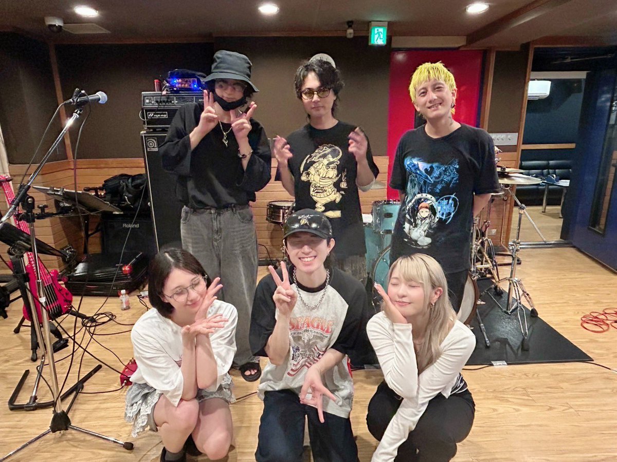 allrightfes's tweet photo. 明後日です！
GOLD RUSH 80'
本日も熱いリハでした！

令和に蘇る、あの伝説の80年代ナンバーを体感せよ！
■ イベント詳細
イベント名：GOLD RUSH ８０′
日時：2025年7月4日（金）
 　OPEN 18:30 ／ START 19:30
会場：SHIBUYA FOWS
チケット：前売 ￥5,000 ／ 当日 ￥5,500
🎫チケットはこちらから📷 
https://t.co/Ry3BYnTlut

■ 出演者ラインナップ（敬称略）
💃 ゲストアーティスト
まなこ（@xxxskri）
 　踊ってみた動画が1,000万再生超！ネット発のダンスクイーン！

Maho（Chego）（@Maaaho0221 / @chego_4）
 　Z世代から絶大な支持を集めるダンス＆ボーカルユニット「Chego」の注目ボーカリスト！

KaI（@k__hikigatari）
 　TikTokフォロワー29万人超えの急成長中シンガーソングライター！

🎸 豪華バンドメンバー
原田 喧太（Gt.）（@kenta_harada）
 　吉川晃司、ASKA、大黒摩季などのステージで活躍してきたレジェンドギタリスト！

IKUO（Ba.）（@IKUObass190）
 　Acid Black Cherry、T.M.Revolution ほか人気アーティストを支える超実力派ベーシスト！

Nosuke（Dr.）（@nosukedrummer）
 　misono、西内まりや、サムライロックオーケストラなど幅広く活躍中のサポートドラマー！
■ 注目ポイント✨
「80年代の名曲たちを、令和のアーティストがリアレンジで熱唱！」
 ノスタルジーとトレンドが融合する、まさにここだけのライブステージ！

📣 この夏一番アツい夜になること間違いなし！
 仲間と一緒に、音楽と熱気に酔いしれましょう！
 絶対に予定を空けてお越しください！！
https://t.co/DHYdEVs7uz

🎫チケットはこちらから📷 
https://t.co/Ry3BYnTlut