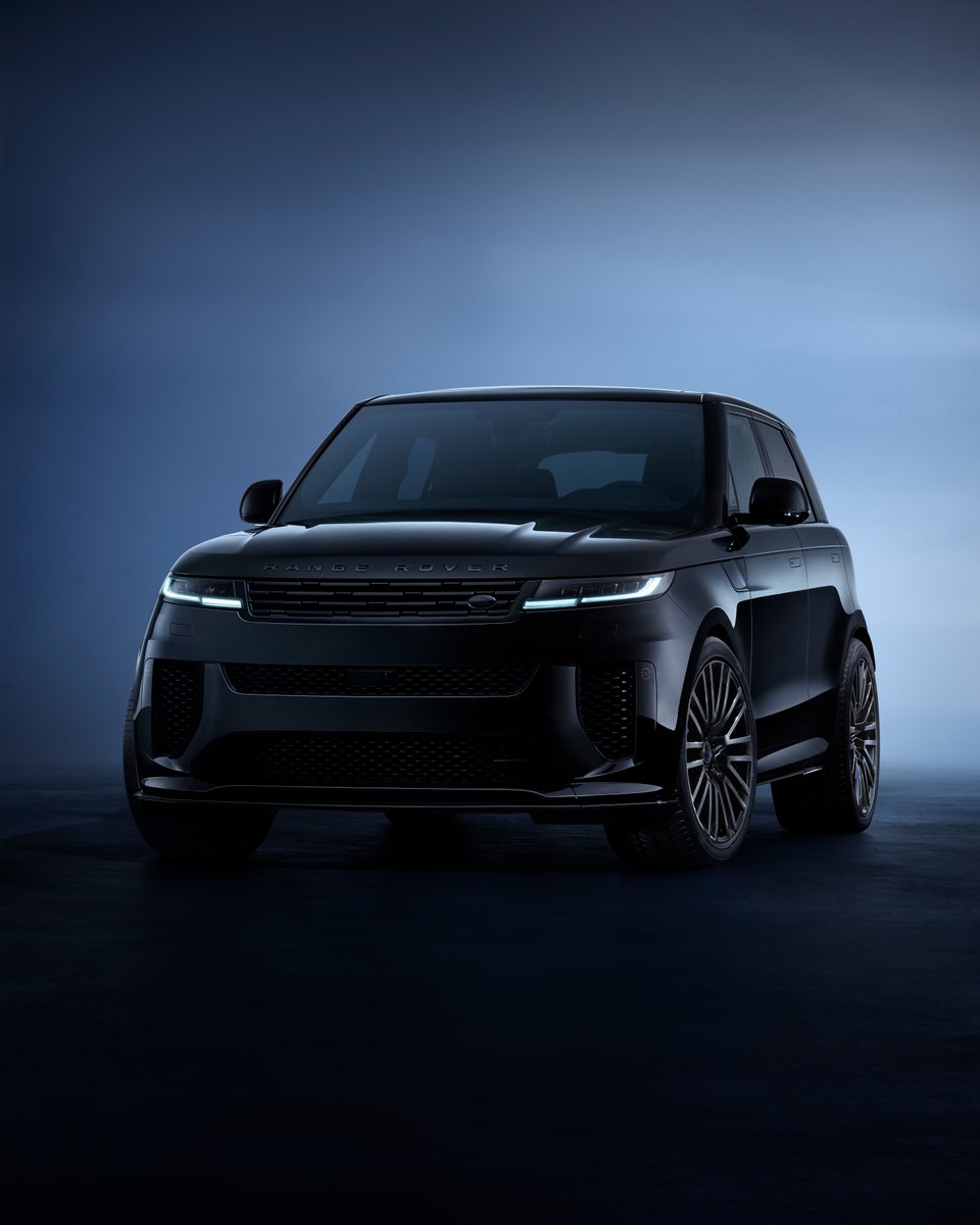 RangeRover's tweet photo. Every surface. Every detail. Drenched in black.

Range Rover Sport SV Black, finished in full Narvik Gloss Black.​

#RangeRover #RangeRoverSport 

——

Refer to the comments for finer details. https://t.co/3EvK2O1h4u