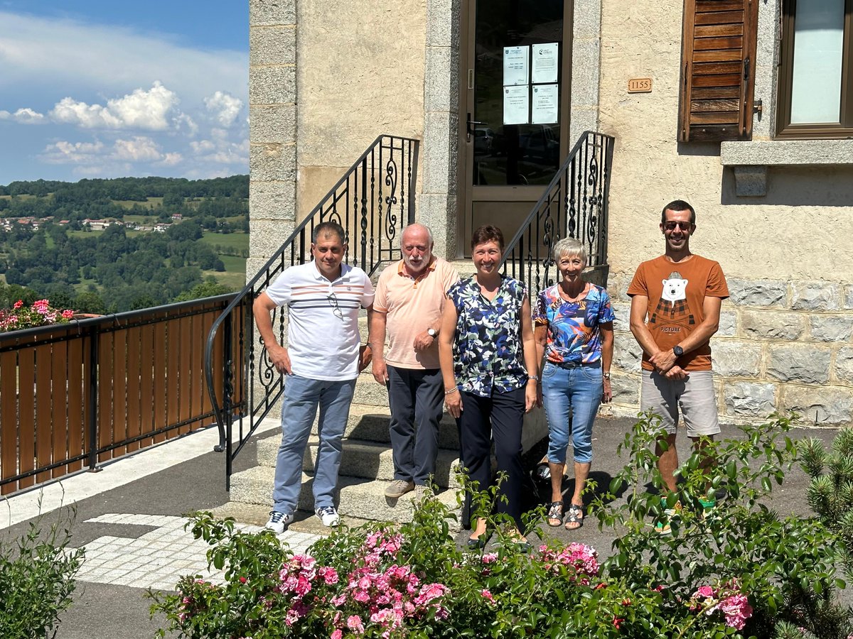 🤝 | À travers son 𝐏𝐥𝐚𝐧 𝐑𝐮𝐫𝐚𝐥𝐢𝐭𝐞́, le Conseil départemental s’engage auprès de la commune de Reyvroz.

Toutes les informations 📲 hautesavoie.fr/un-plan-de-rur…