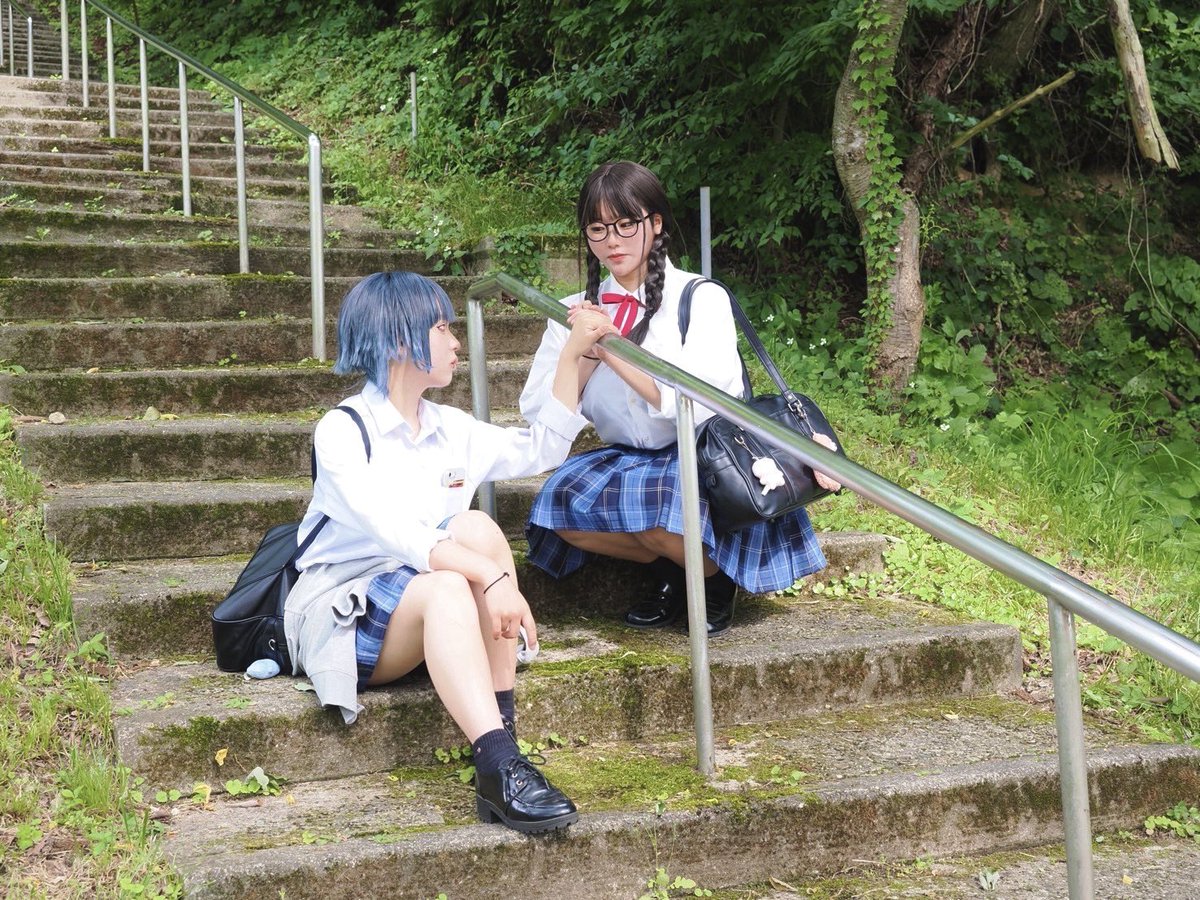  ︎︎c o s p l a y .  ︎︎創作 百合
 ︎︎
🖤:<a href="/_1iliesdoll/">りん子</a> 
📸:<a href="/C35703430/">C.巧郎</a>