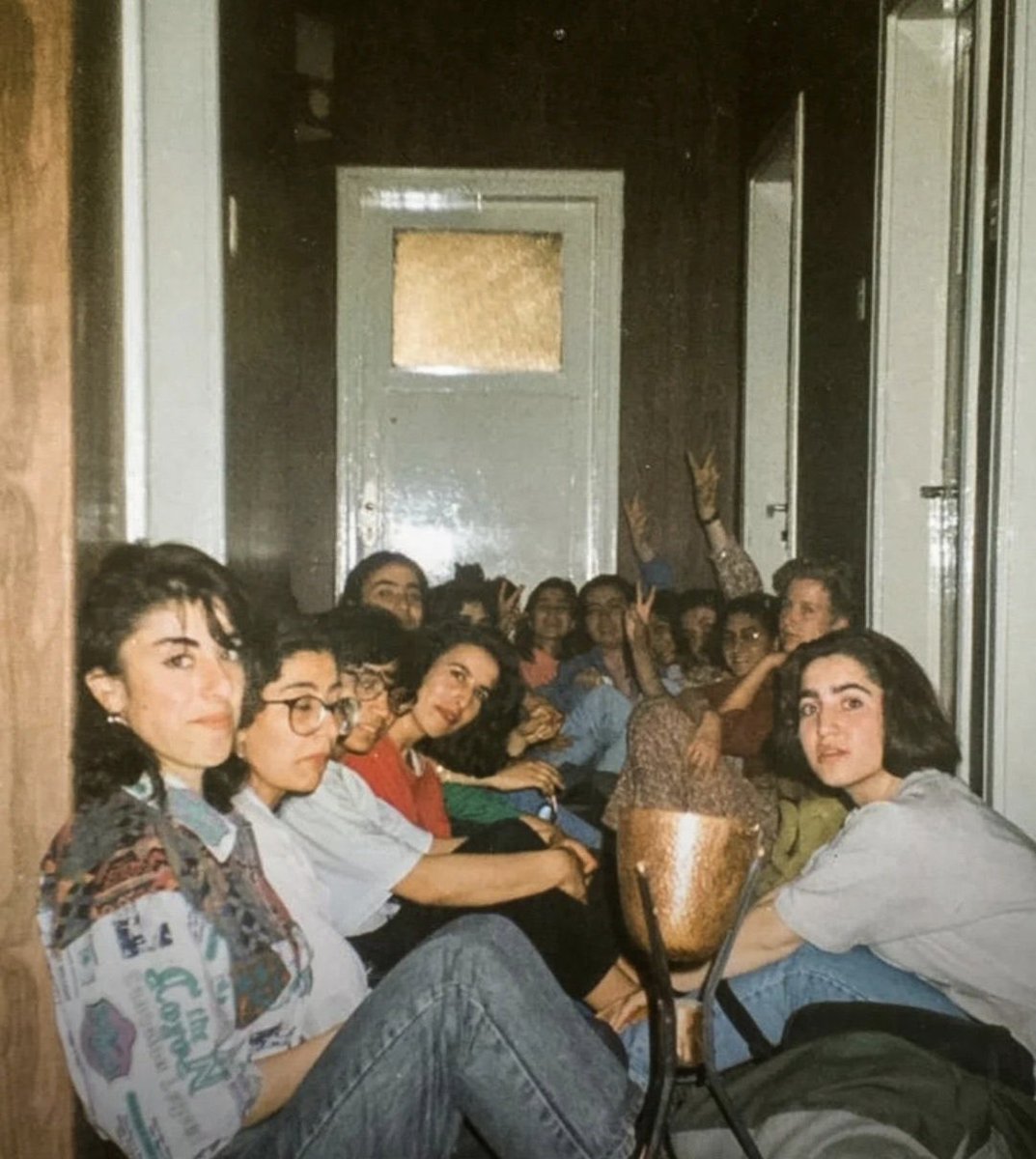 Ve gerçek failler hiç bir zaman yakalanmadı.Cehaletin ve barbarlığın işlediği büyük bir katliam.
#madımakkatliamı 

#madımak