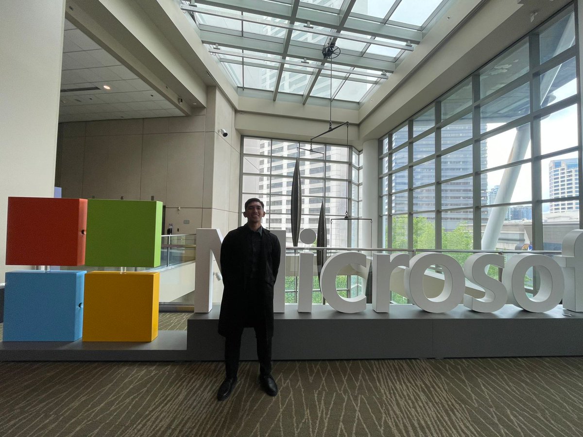 world_disrupter's tweet image. A few years ago, I was just dreaming about building something meaningful.

Last month, I was invited to Microsoft Build 2025 in Seattle.

Start small. Stay consistent. You never know where it will lead.

#Microsoft #MicrosoftBuild #StartupLife #Seattle