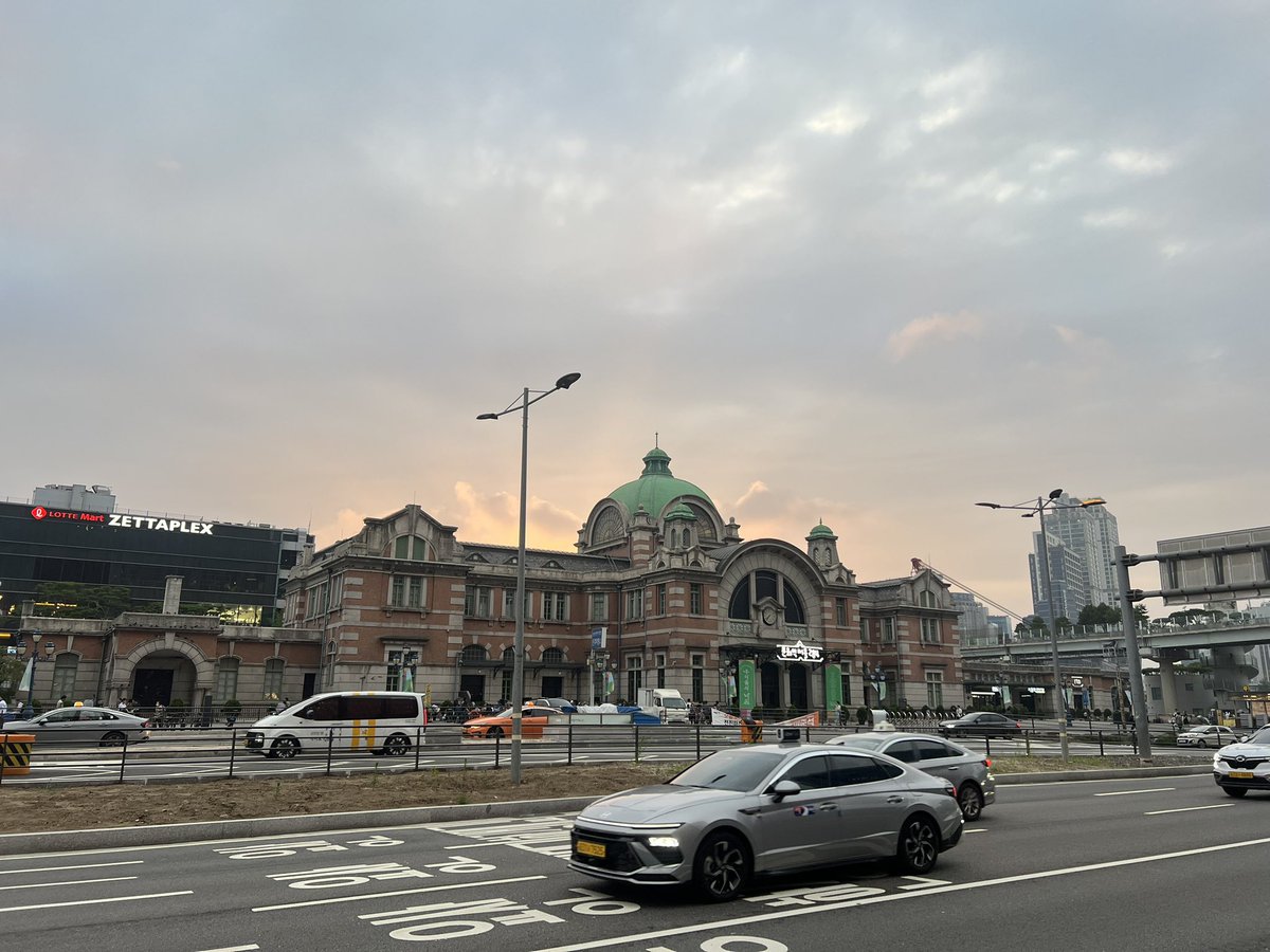 cuteboy_7131's tweet photo. Exploring Seoul!! https://t.co/KMwgjU36wx
