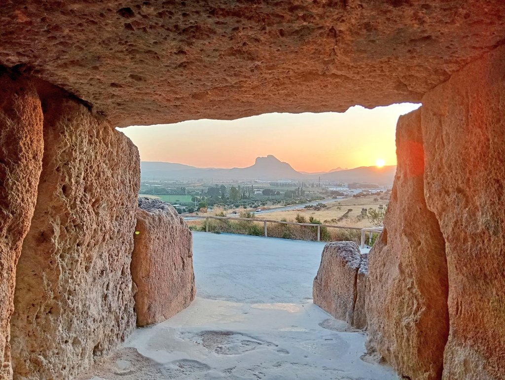 Trevorttg's tweet photo. @CA_DOLMENESATQ
#Archeology #Dolmen
Gr8 eg for us All from the Fabulous #DolmenAntequera team
Like #Stonehenge it's one of the few historic areas that still show the crux to #Neolithisation
It's extreme importance will be exposed in My truly remarkable discovery
💥 Astounding - https://t.co/Kcv7SWtMkG