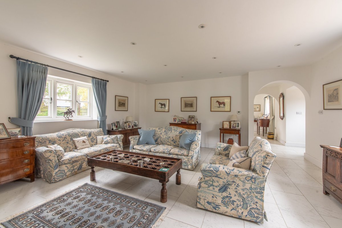 JamieLedwith's tweet image. Just a few living spaces - love seeing different people's tastes

#InteriorDesign #photographer