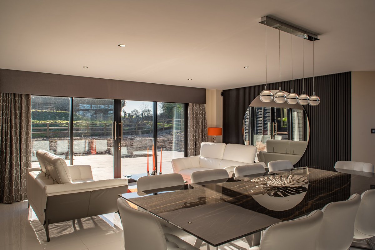 JamieLedwith's tweet image. Just a few living spaces - love seeing different people's tastes

#InteriorDesign #photographer