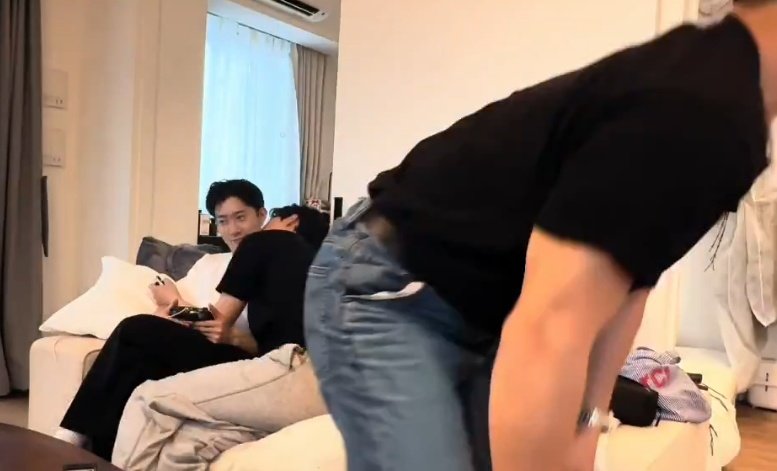 ᴋᴀy •.• tweet media