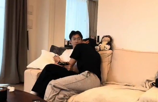 ᴋᴀy •.• tweet media