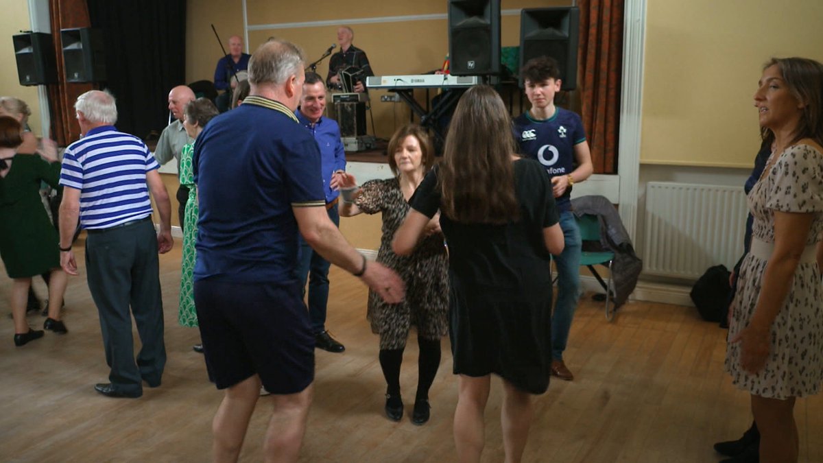 RTÉ Nationwide (@rtenationwide) on Twitter photo A celebration of music & dance in Sliabh Luachra - a culturally rich region spanning North Cork, East Kerry & South Limerick, where old traditions thrive on #RTENationwide Wednesday 2nd July <a href="/RTEOne/">RTÉ One</a> 7pm <a href="/KerryHour/">Kerry Hour</a> <a href="/CorkHour/">CorkHour</a> <a href="/LimerickHour/">Limerick Hour</a> <a href="/RTE_Culture/">Culture on RTÉ</a> <a href="/culture_ireland/">Culture_Ireland</a> <a href="/rte/">RTÉ</a> RT A celebration of music & dance in Sliabh Luachra - a culturally rich region spanning North Cork, East Kerry & South Limerick, where old traditions thrive on #RTENationwide Wednesday 2nd July <a href="/RTEOne/">RTÉ One</a> 7pm <a href="/KerryHour/">Kerry Hour</a> <a href="/CorkHour/">CorkHour</a> <a href="/LimerickHour/">Limerick Hour</a> <a href="/RTE_Culture/">Culture on RTÉ</a> <a href="/culture_ireland/">Culture_Ireland</a> <a href="/rte/">RTÉ</a> RT