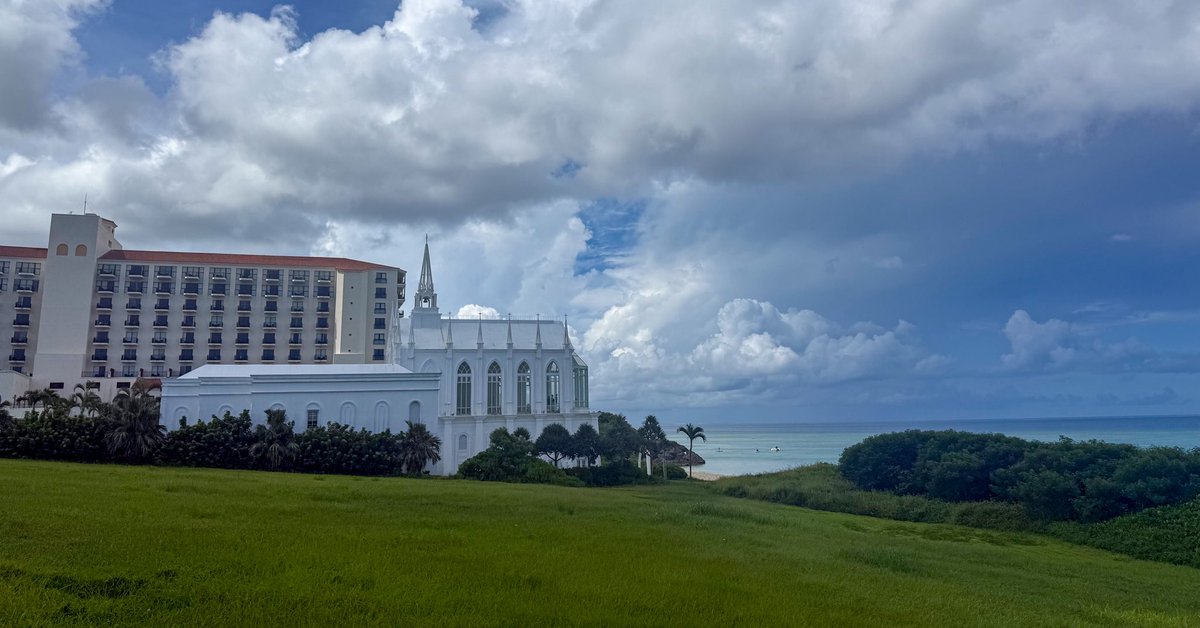 Nickjol's tweet photo. Got a bit touristy when a mate visited over the weekend. Swung past the chapel my wife and I were married at by complete accident too. https://t.co/Rdq8WWREAA