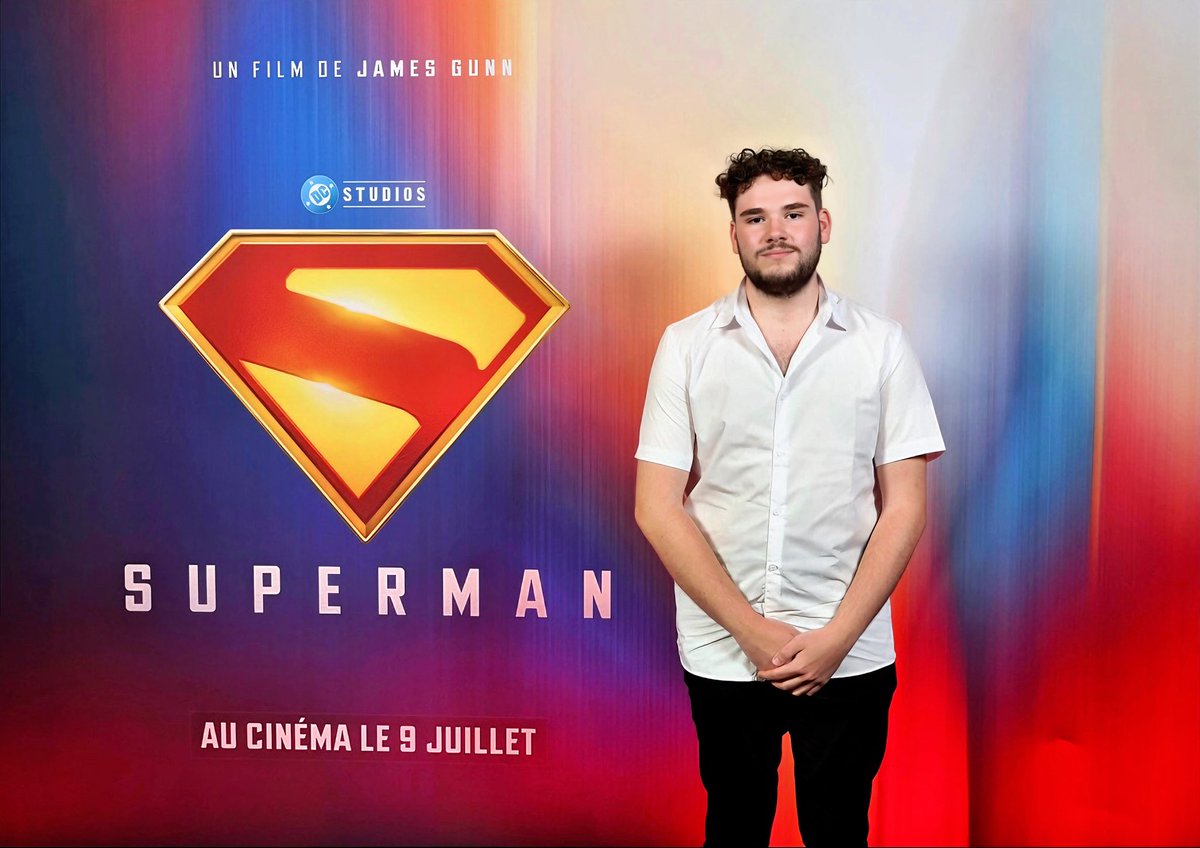 J’aurai du aller chez Faycal (mon coiffeur barbier) avant et être moins crispé mais c’est TROP COOL 🔥

Encore merci <a href="/warnerbrosfr/">Warner Bros France</a> <a href="/DCComics_FR/">DC France</a>  #Superman