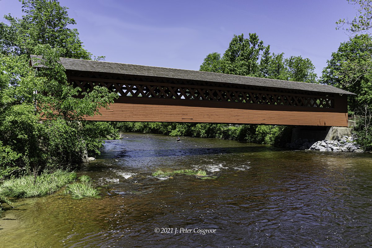 vtcoveredbridge's tweet photo. Bridge Du Jour: the Henry CB in Bennington. There is a long history of bridges at this location.
This bridge was built in 1989. The previous bridge had stood on this location since around 1840.
#vtcbsinayear #benningtonvt #vermontscoveredbridges #vermontcoveredbridgesociety https://t.co/jGbjP3ybvL