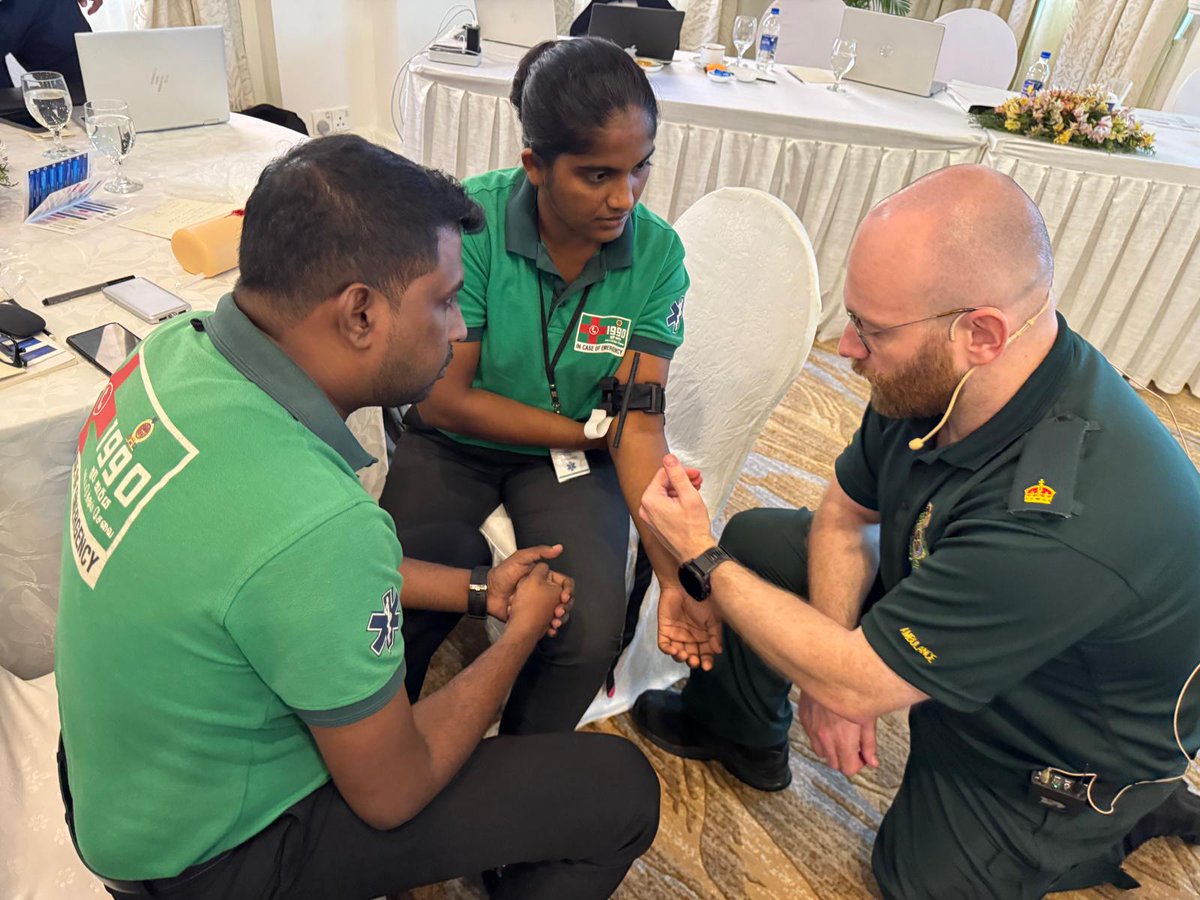 UK in Sri Lanka 🇬🇧🇱🇰 tweet media