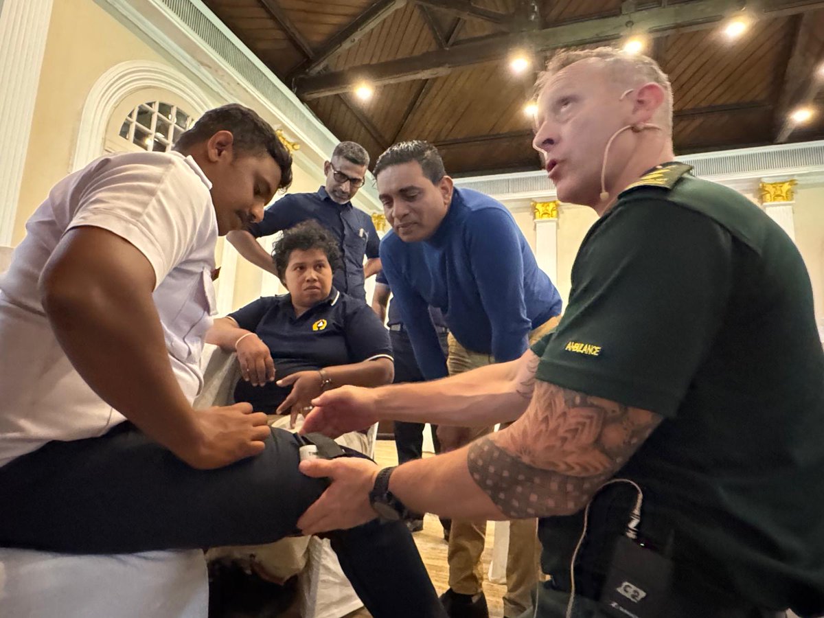 UK in Sri Lanka 🇬🇧🇱🇰 tweet media