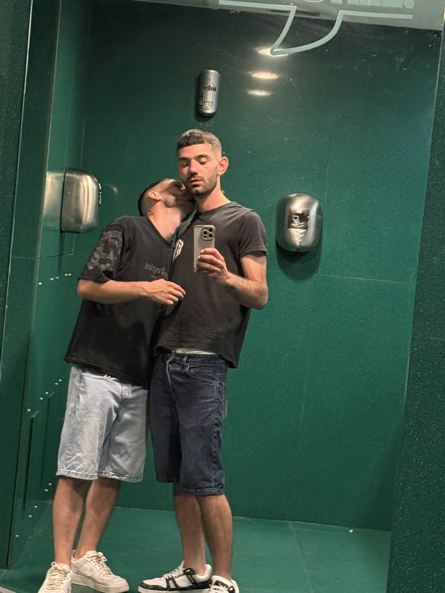 Gabriel85887487's tweet photo. Il mio cuoricino❤️ https://t.co/P1CDv3q0iJ