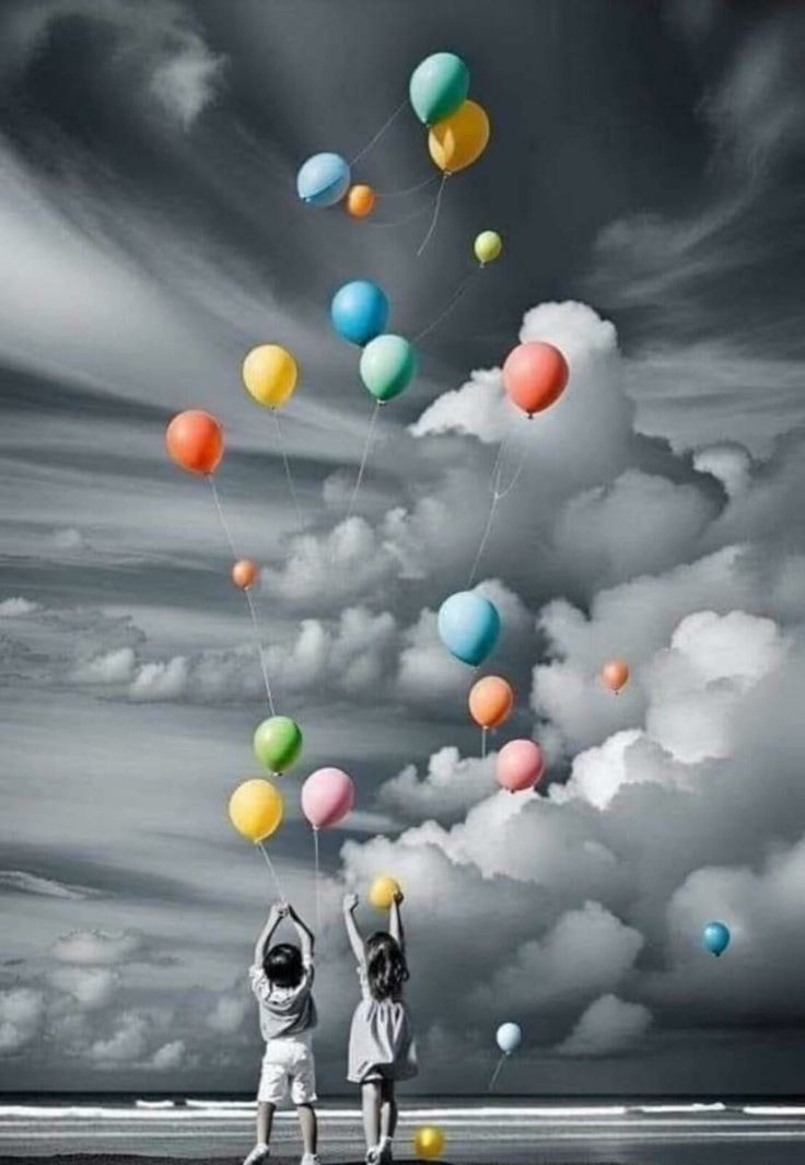 ْ

..♡
اخلط حلاوتك بقليل من المُر..
لترى من هو باقي.. ومن يمر.