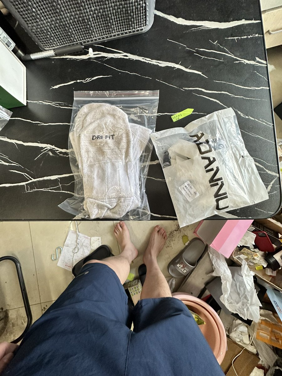 CHENG_Ao1's tweet photo. 🧦🩲 https://t.co/m6W5VdhSuN