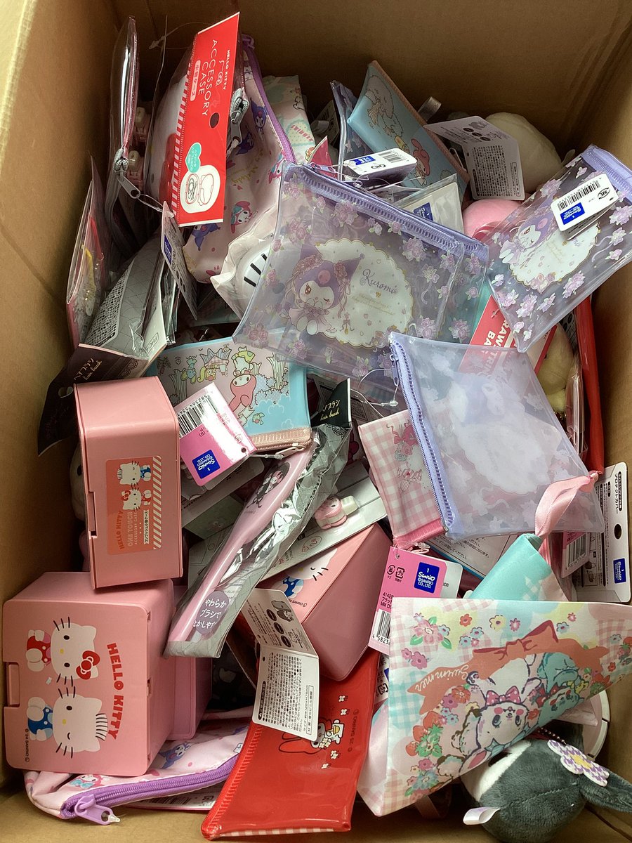 caylasmoachy's tweet photo. 🔄 pls retweet + like ลด 5฿

โล๊ะของค่าา สินค้าพร้อมส่งในไทย​
มีแบบเซ็ตสุ่มด้วยนะคะ 159฿ ได้6-7ชิ้นเลย

🚗 ส่งของ​พรุ่งนี้ ค่าส่งเหมาๆ 19฿

ทยอยลงในเมนชั่น 18:20 นะคะ ​⬇️

#ตลาดนัดซานริโอ้ #ตลาดนัดsanrio​ #sanrio #รับหิ้วญี่ปุ่น #หิ้วญี่ปุ่น https://t.co/nKMJI0g0Yc
